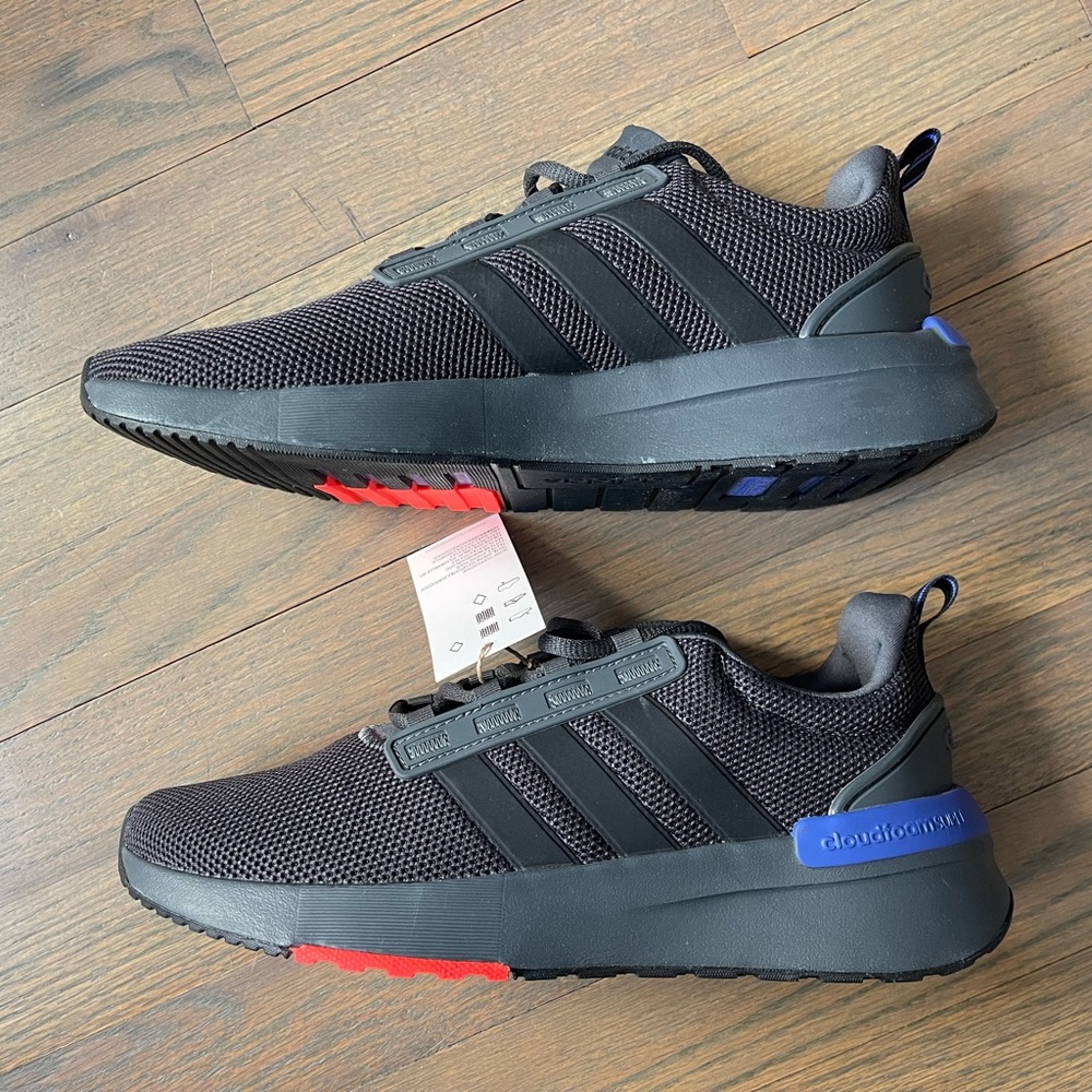 Adidas black  Racer TR21 running sneakers size 7 Man, 9 Woman, 40F brand new